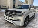 Toyota Land Cruiser 2016 годаfor32 200 000 тг. в Астана