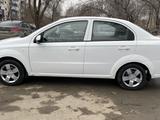 Chevrolet Aveo 2011 года за 3 500 000 тг. в Уральск – фото 2