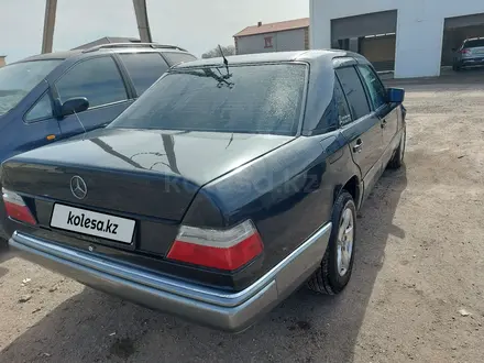 Mercedes-Benz E 300 1992 года за 1 500 000 тг. в Экибастуз – фото 6