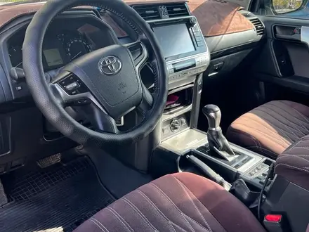 Toyota Land Cruiser Prado 2019 года за 22 000 000 тг. в Атырау – фото 5