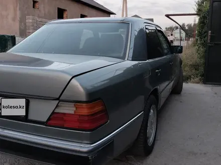 Mercedes-Benz E 260 1991 года за 2 000 000 тг. в Шымкент – фото 2