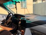 Toyota Camry 1999 года за 2 600 000 тг. в Кызылорда – фото 2