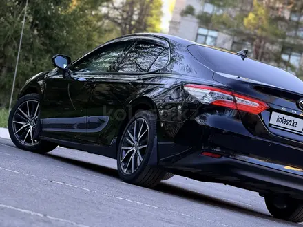Toyota Camry 2021 года за 18 000 000 тг. в Караганда – фото 11