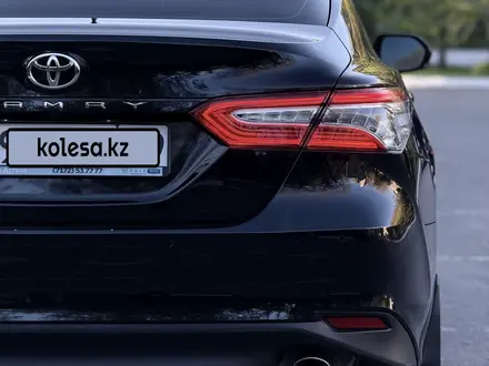 Toyota Camry 2021 года за 18 000 000 тг. в Караганда – фото 12