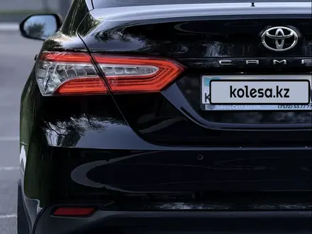 Toyota Camry 2021 года за 18 000 000 тг. в Караганда – фото 13