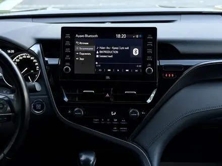 Toyota Camry 2021 года за 18 000 000 тг. в Караганда – фото 17