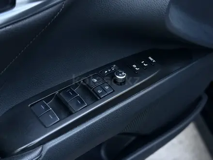 Toyota Camry 2021 года за 18 000 000 тг. в Караганда – фото 27