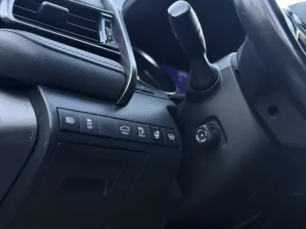 Toyota Camry 2021 года за 18 000 000 тг. в Караганда – фото 28