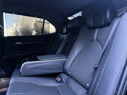 Toyota Camry 2021 года за 18 000 000 тг. в Караганда – фото 37