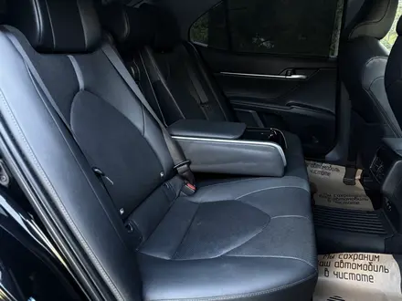 Toyota Camry 2021 года за 18 000 000 тг. в Караганда – фото 38