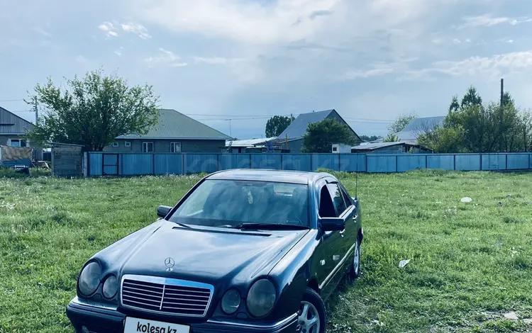 Mercedes-Benz E 320 1997 года за 2 000 000 тг. в Алматы