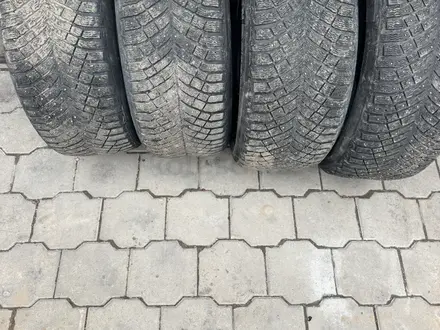 Шины Мишелин за 250 000 тг. в Караганда
