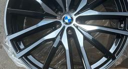 Оригинальные диски от Bmw X7 за 1 350 000 тг. в Алматы – фото 4