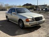 Mercedes-Benz C 220 1994 года за 1 600 000 тг. в Караганда – фото 3