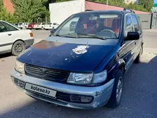 Mitsubishi Space Wagon, 1993