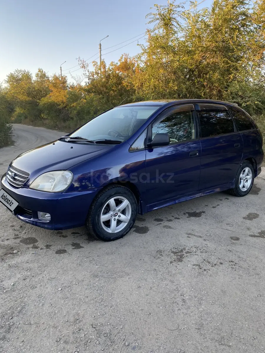 Toyota Nadia, 1998