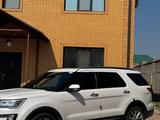 Ford Explorer 2015 года за 11 000 000 тг. в Алматы – фото 2