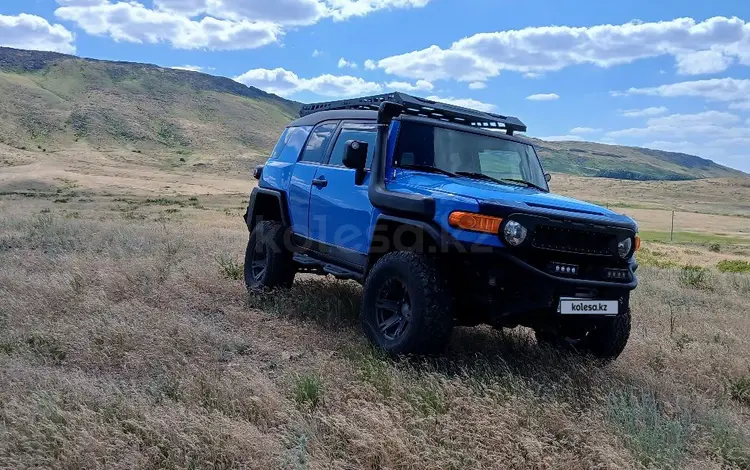 Toyota FJ Cruiser 2007 года за 15 000 000 тг. в Астана