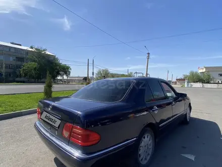 Mercedes-Benz E 320 1996 года за 2 500 000 тг. в Тараз