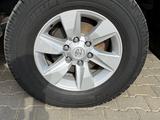 Toyota Hilux 2023 года за 23 456 789 тг. в Уральск – фото 2
