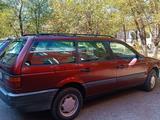 Volkswagen Passat 1993 годаүшін1 700 000 тг. в Караганда