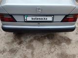 Mercedes-Benz E 230 1992 года за 1 700 000 тг. в Талдыкорган – фото 4