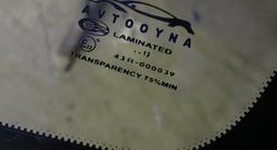 Оригинальная лобовое стекло за 19 900 тг. в Алматы – фото 2