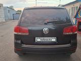 Volkswagen Touareg 2004 годаүшін5 000 000 тг. в Астана – фото 4