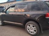 Volkswagen Touareg 2004 годаүшін5 000 000 тг. в Астана – фото 5