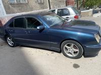 Mercedes-Benz E 320 1999 года за 3 200 000 тг. в Караганда