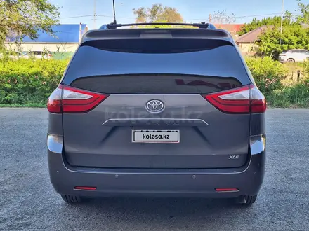 Toyota Sienna 2016 года за 9 000 000 тг. в Атырау – фото 5