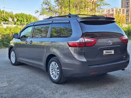 Toyota Sienna 2016 года за 9 000 000 тг. в Атырау – фото 6