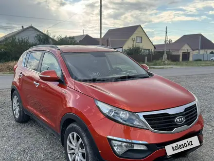 Kia Sportage 2011 года за 7 000 000 тг. в Уральск – фото 2