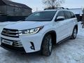 Toyota Highlander 2017 годаfor17 000 000 тг. в Актобе – фото 2