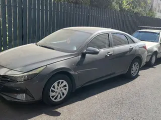 Hyundai Elantra, 2023