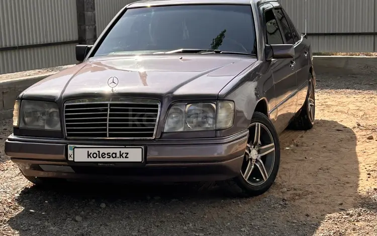 Mercedes-Benz E 220 1995 годаүшін2 300 000 тг. в Алматы