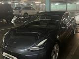 Tesla Model 3 2018 года за 13 990 000 тг. в Алматы – фото 2