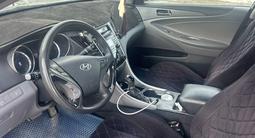 Hyundai Sonata 2012 года за 3 500 000 тг. в Уральск – фото 5