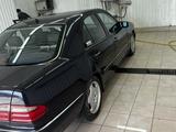 Mercedes-Benz E 320 1997 годаүшін3 200 000 тг. в Караганда – фото 4