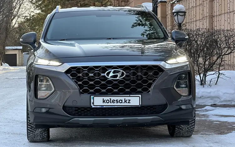 Hyundai Santa Fe 2020 годаүшін14 330 000 тг. в Астана