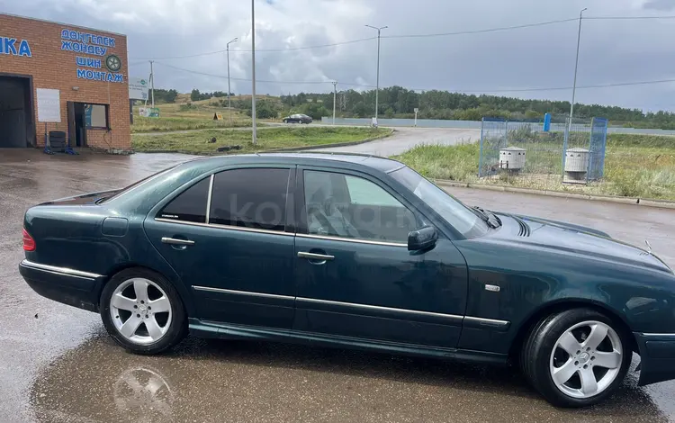 Mercedes-Benz E 230 1996 года за 2 000 000 тг. в Кокшетау