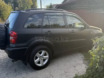 Toyota RAV4 2005 года за 5 500 000 тг. в Усть-Каменогорск – фото 12