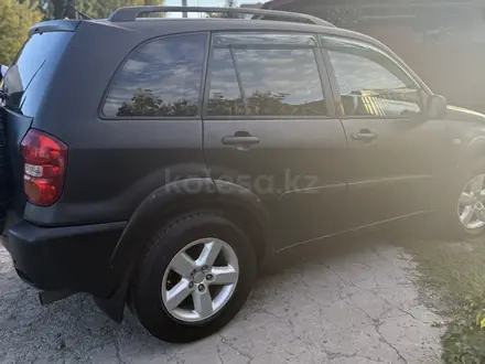 Toyota RAV4 2005 года за 5 500 000 тг. в Усть-Каменогорск – фото 13