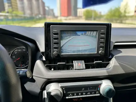 Toyota RAV4 2019 года за 12 450 000 тг. в Астана – фото 16