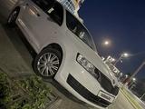 Skoda Rapid 2014 года за 4 690 000 тг. в Уральск – фото 2