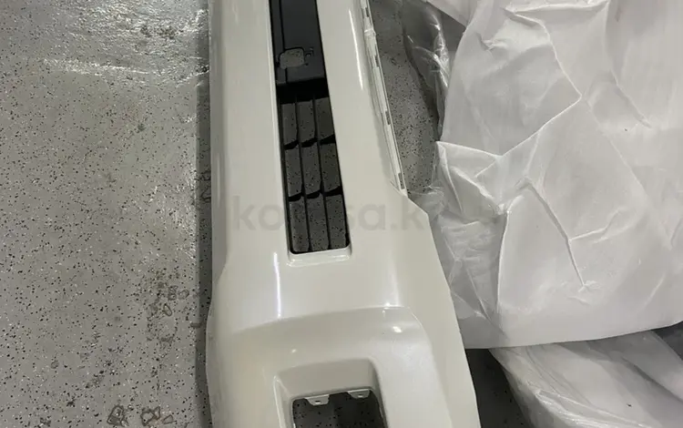 Передний бампер на Land Cruiser 200 (2012-2015) за 70 000 тг. в Алматы