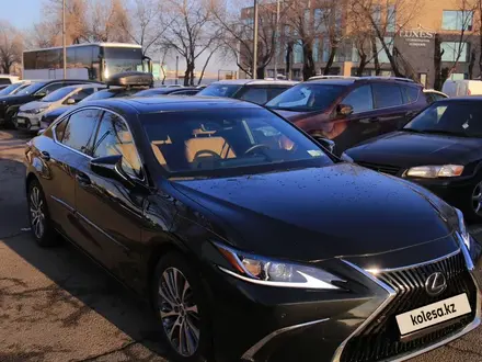 Lexus ES 250 2021 года за 24 800 000 тг. в Алматы – фото 9