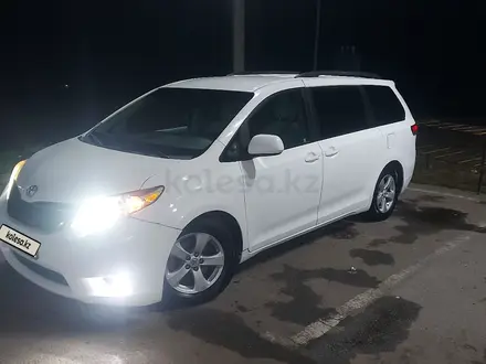 Toyota Sienna 2012 года за 9 600 000 тг. в Алматы – фото 9