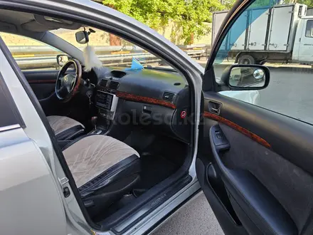 Toyota Avensis 2006 года за 4 500 000 тг. в Караганда – фото 5