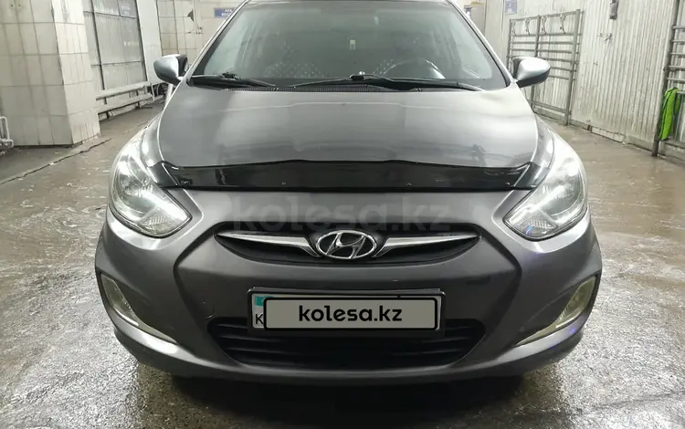 Hyundai Solaris 2014 года за 4 800 000 тг. в Семей